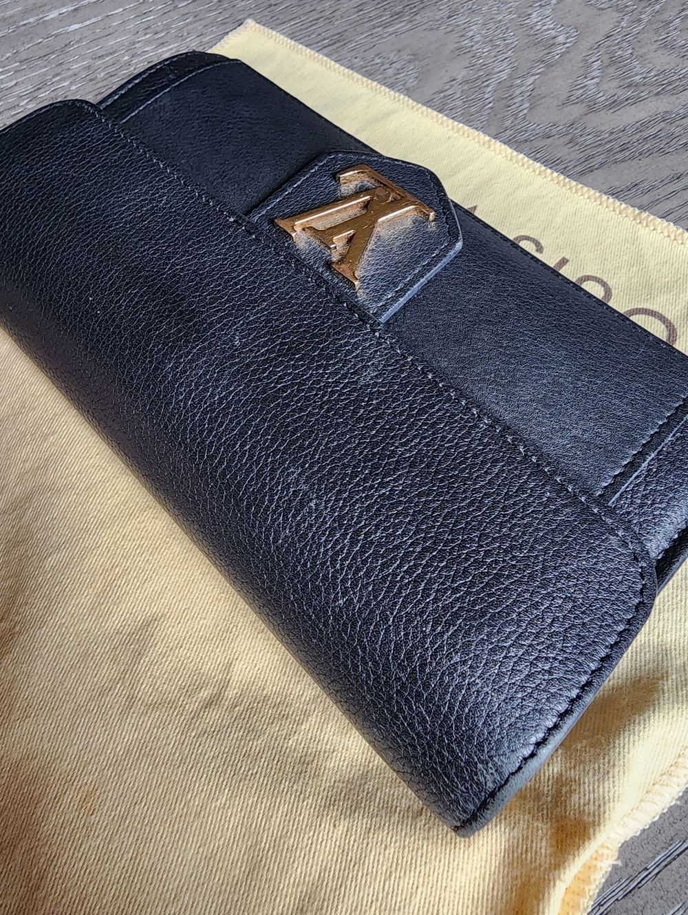 Authentic Louis Vuitton Black Leather Lockme Wallet - Picture 5 of 16